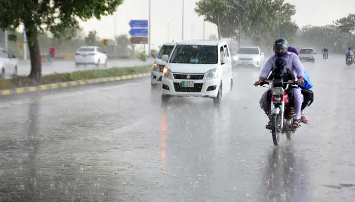 ايندڙ ڪجهه ڏينهن دوران ملڪ جي مختلف علائقن ۾ تيز هوائن، گجگوڙ ۽ برساتن جي اڳڪٿي